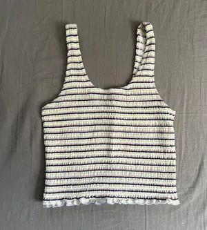 Hollister Tank thumbnail 1