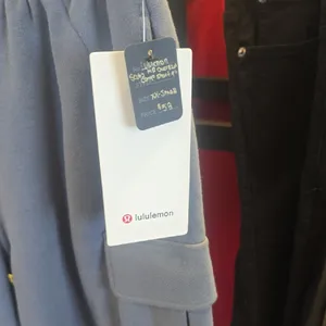 Lululemon Athletica Gray Cargo Shorts thumbnail 3