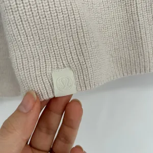 LULULEMON Merino Wool-Blend Ribbed Crew Neck Sweater Womens 4 Athleisure Comfort thumbnail 6