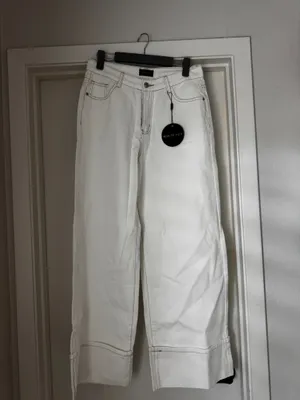 White Fox Denim white pants thumbnail 2