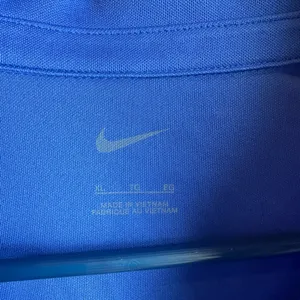Women’s Nike Golf Polo Royal Blue Size XL New thumbnail 2