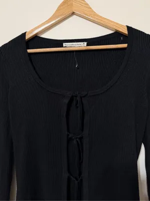 Abercrombie & Fitch Tie Front Ribbed Cardigan Size Medium Black Sweater Bows thumbnail 3