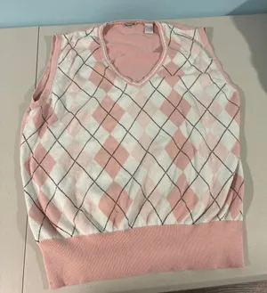 IZOD Vintage Pink Argyle Sweater Vest V-Neck White Plaid Sleeveless Knit Top L thumbnail 1