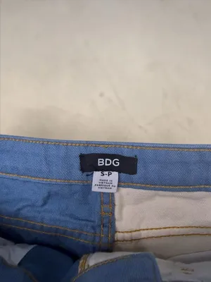 BDG Urban‎ Outfitters Two-Tone Colorblock Denim Mini Skirt thumbnail 3