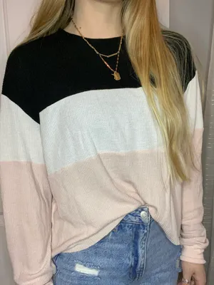 Hollister Sweater thumbnail 1