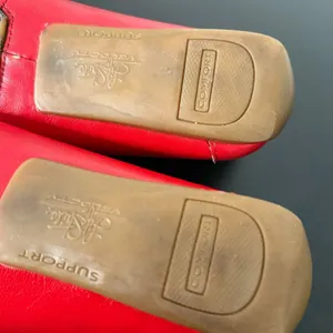 Life Stride Red Faux Leather Loafers Womens 6.5 Shoes Moc Toe Slip on Silver thumbnail 13