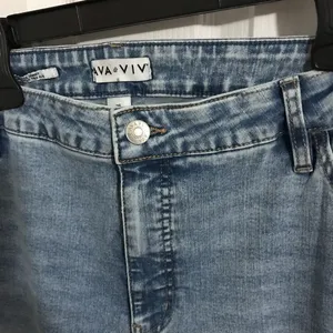 M16 NWT Ava & Viv Classic Blue Denim Jeans thumbnail 5
