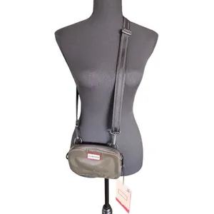 HUNTER Nylon Keeper Phone Pouch – Dark Olive – NWT thumbnail 7