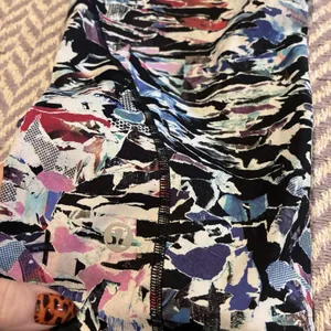 Lululemon Leggings Womens Size 12 Wonder Under High Rise Culture Clash Multi thumbnail 12