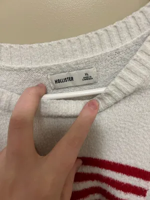 Hollister Sweater thumbnail 3