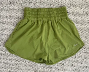 Nike One Dri-Fit Ultra High-Waisted Shorts Women’s 3" Brief Lined thumbnail 1