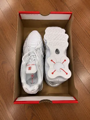 Nike Shox TL Women’s White Sneakers thumbnail 2