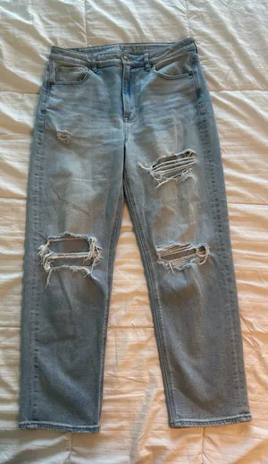 American Eagle Mom Straight Jean thumbnail 2
