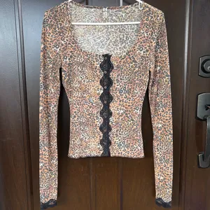 NEW Free People She’s All That Top Animal Print Black Lace Size Small thumbnail 2