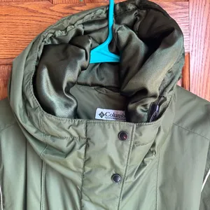 Columbia women’s 2X Omni Shield Coat Parka Ski Jacket Green Hooded Cinch waist thumbnail 4