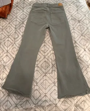 American Eagle Super Hi-Rise Flare Jeans thumbnail 2