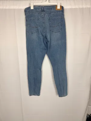 Levi's signature high rise skinny jeans thumbnail 3