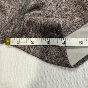 Lululemon gray hotty hot shorts 4” size 6 thumbnail 6