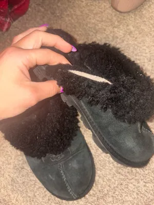 UGG Slippers thumbnail 4
