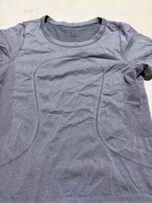 Lululemon Gray Short-Sleeve Active Tee thumbnail 2