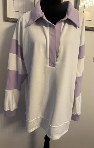 Rugby Sweatshirt Oversized White & Purple Light Size Large Women’s Runs Big!! thumbnail 1