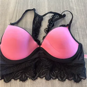 Victoria's Secret Pink Push Up Bra Size Large thumbnail 3