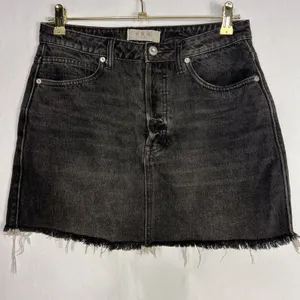 Free People We The Free Womens Mini Skirt Size 28 Black Denim Raw Hem Button Fly thumbnail 1
