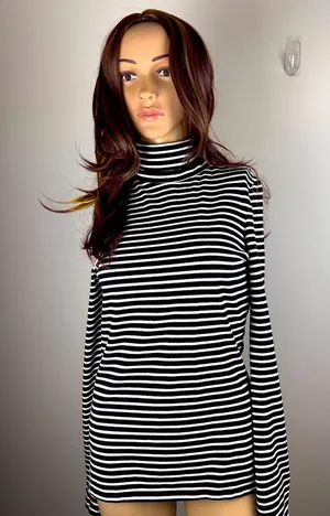 Express‎ Women's Sz M striped metallic Silver White Black Turtleneck Knit Top thumbnail 1