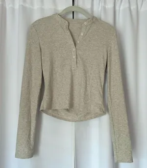 SheIn Oatmeal Cream Beige Long Sleeve Henley Top Size Small thumbnail 1