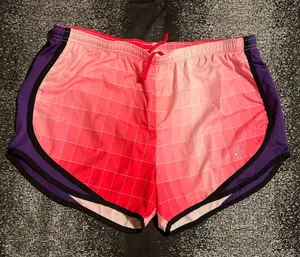 Womens medium Nike Dri Fit Running Shorts 3" w/built in liner thumbnail 1