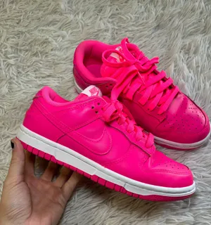Nike Women’s Dunk Low thumbnail 1