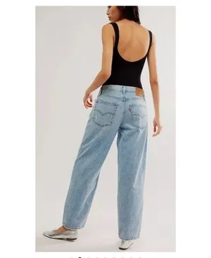 Levi’s Wide-Leg Baggy Jeans 94 thumbnail 2