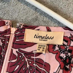 Timeless London On the‎ Topic of Tropic Midi Dress Floral Size 4 New thumbnail 6