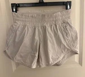 Lululemon Hotty Shorts thumbnail 1