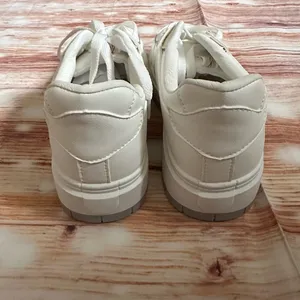 PRETTYLITTLETHING White Contrast Sole Chunky Platform Sneakers NWOT thumbnail 8