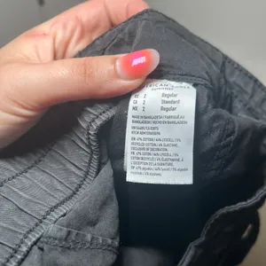 American Eagle Women Black Stretch Cargo Jogger Pants Size 2 Regular utility thumbnail 7