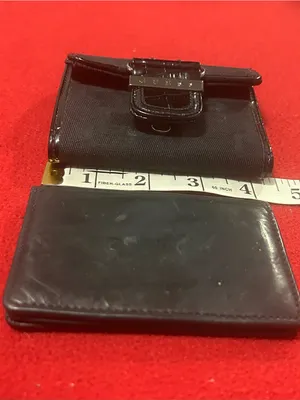 Wallet’s for anyone Beautiful Guess and Genuine Leather hand crafted wallet thumbnail 6
