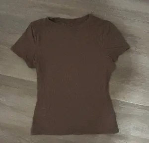Brown Top thumbnail 1