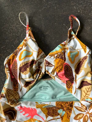 Aerie Women’s Medium Floral Cut Out One Piece Ruffle Swimsuit Twist thumbnail 8
