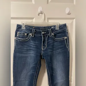 Miss Me Loose Saddle Stitch Border Bootcut Jeans Size 29 thumbnail 3