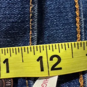 Levis 724 High Rise Straight Leg Jeans Dark Wash Side Slit Hem A8741 32 / 14 Reg thumbnail 12