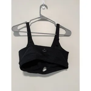 Beyond Yoga Spacedye Cut To Bra in Gray Size Medium thumbnail 3