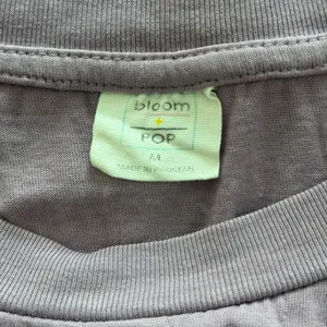 Bloom + Pop | Tybee Island, Georgia Crop Top Purple Size M thumbnail 4