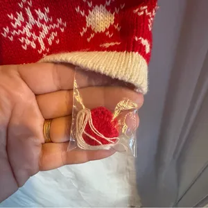 Vintage Reindeer Vest‎ Sz Med Winter Alpine Nordic Sweater Holiday Editions Red thumbnail 5