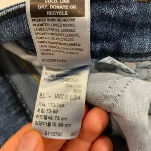 Levi Strauss Signature Mid Rise Bootcut Jeans Women 8 Long W28 L34 Blue Denim thumbnail 13
