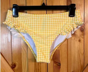 Cupshe swimsuit bottoms medium yellow plaid with ruffle Nwt (4026) thumbnail 1
