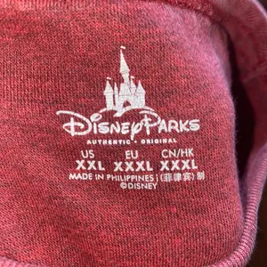 Parks Walt Disney World Red Crewneck Grumpy Pullover Sweatshirt Size XXL thumbnail 4