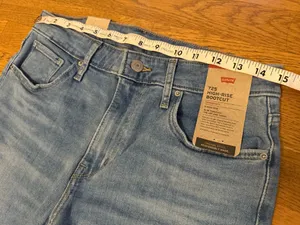 Levi's 725 high rise Women's bootcut Jeans size 29 thumbnail 7