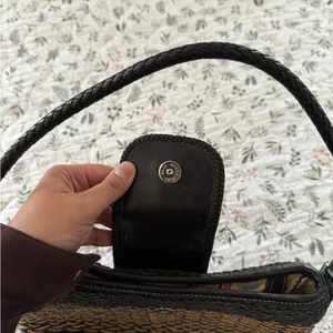 Brighton Sydney Black Tan Straw Handbag Heart Charm thumbnail 5
