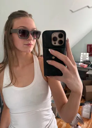 Brown square sunglasses thumbnail 1